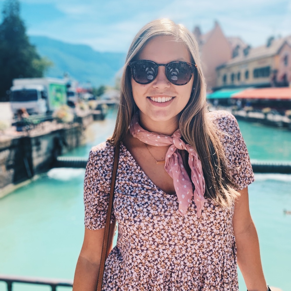 Meet your Posher, Jessica